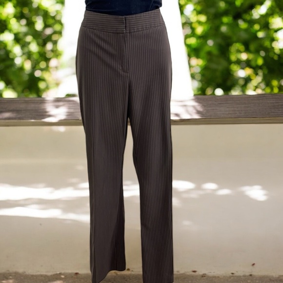Worthington Women’s Brown Pinstripe Stretch Pants - Picture 6 of 16